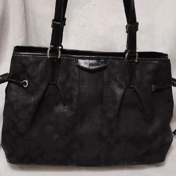 COACH 🐎SIGNATURE C Elegant Black Shoulder Bag! Vintage & EUC💕 - Picture 5 of 15